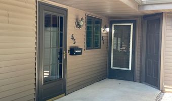 65 SPENCER VILLAGE Ct 14, Appleton, WI 54914