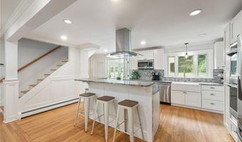 15 Bestwick Trl, Coventry, RI 02816