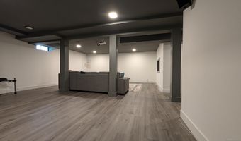 489 Hoyt St, Darien, CT 06820