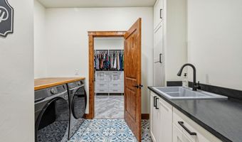 449 French Creek Rd, Buffalo, WY 82834