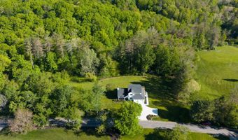 8047 Lavelle Rd, Athens, OH 45701