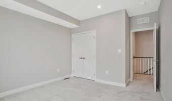 100 LAWNDALE Dr, Bowie, MD 20716