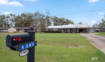 1303 Bradley Ave, Bay Minette, AL 36507
