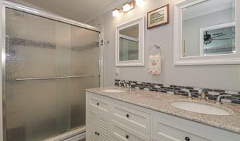 409 Avocado Dr, Barefoot Bay, FL 32976