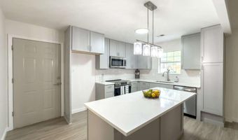 5204 Garrard, Savannah, GA 31405