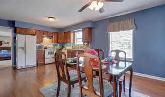 10228 BAYSIDE Dr, Dover, DE 19901