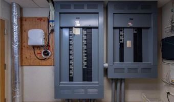 360 Kingstown Rd, Narragansett, RI 02882