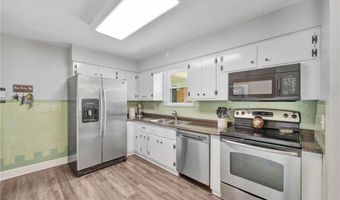 5538 Silverpoint Dr, Cincinnati, OH 45247