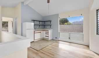 1069 Lunalilo Home Rd, Honolulu, HI 96825