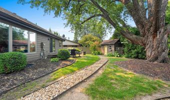 3547 N WINDWARD Ln, Appleton, WI 54911