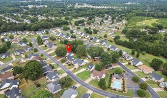 739 Running Creek Ln, Boiling Springs, SC 29316
