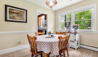 12352 Lees Ln, Ashland, VA 23005