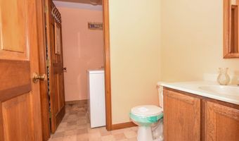 179 County Rd, Ashby, MA 01431