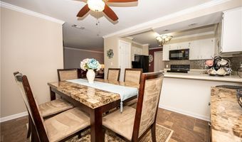 2 Southcreek Ct B, Amherst, NY 14051
