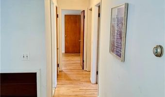 4 Reed Pl, East Greenwich, RI 02818