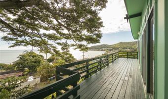 47-398 Mawaena St, Kaneohe, HI 96744