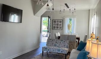 649 Howard Ave, Biloxi, MS 39530