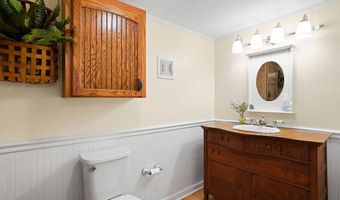 2684 LAKEVIEW Cir, Alford, FL 32420