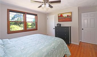 62 Valleybrook Dr, East Providence, RI 02914