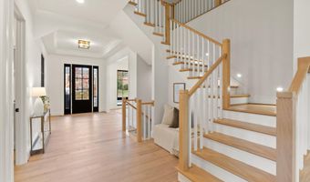 5804 RIDGEFIELD Rd, Bethesda, MD 20816