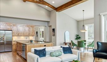61333 Kindle Rock Loop, Bend, OR 97702