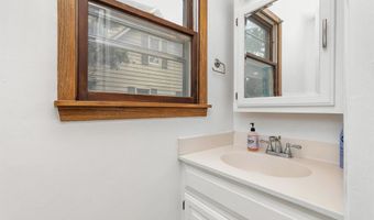 204 51st St, Des Moines, IA 50312