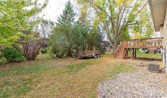 2513 Marwood Dr, Mankato, MN 56001