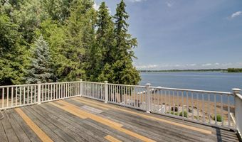 16 Macomber Pt, Alburgh, VT 05440