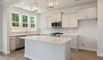 7035 New Horizons Ln, Boiling Springs, SC 29316