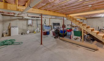 101 Loft Cir, Campton, NH 03223