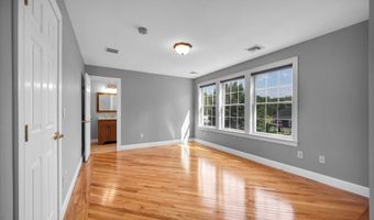 135 West St, Cromwell, CT 06416