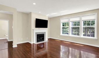 679 Erin Dr, Avon, IN 46123