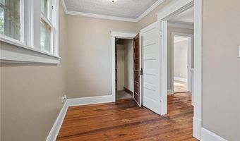715 Jersey St, Baldwin City, KS 66006