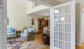 99 Dockside Ln, Belfast, ME 04915