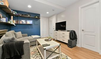 164 F St 4, Boston, MA 02127