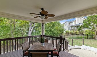 915 Timber Glen Ln, Ballwin, MO 63021