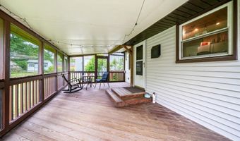 6926 VANDERBILT Dr, Alexandria, VA 22307
