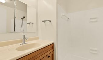 8407 GEORGIAN Way, Annandale, VA 22003