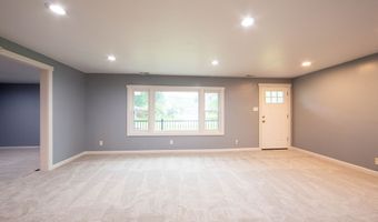 196 Park Ave, Bargersville, IN 46106