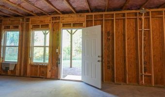573 AUBURN Xing, Auburn, GA 30011