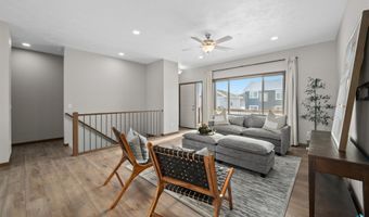 500 E Cairos Pl, Brandon, SD 57005