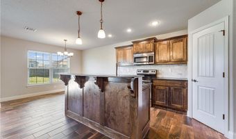4204 SW Limestone Ave, Bentonville, AR 72712