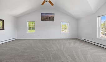 79 Strawberry Hill Rd, Bristol, CT 06010
