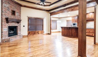 1613 Rock St, Bentonville, AR 72712