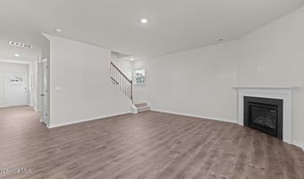 1091 Aviator Ln, Ayden, NC 28513