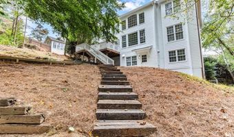 3425 Kingsland Cir, Berkeley Lake, GA 30096