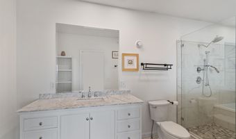 33 North Ave 12, Burlington, VT 05401