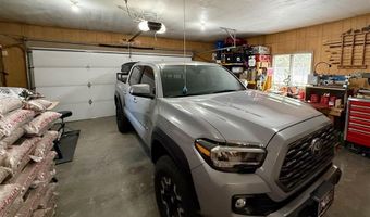 221 44th St N, Cody, WY 82414