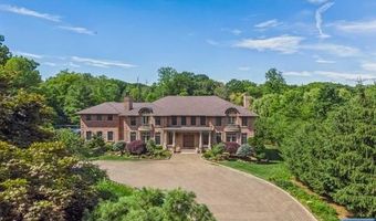 31 Marie Major Dr, Alpine, NJ 07620