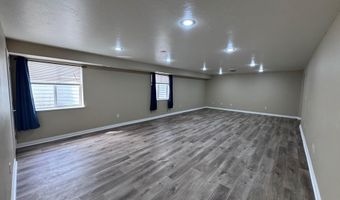 3736 Ellendale Cir, Ammon, ID 83406